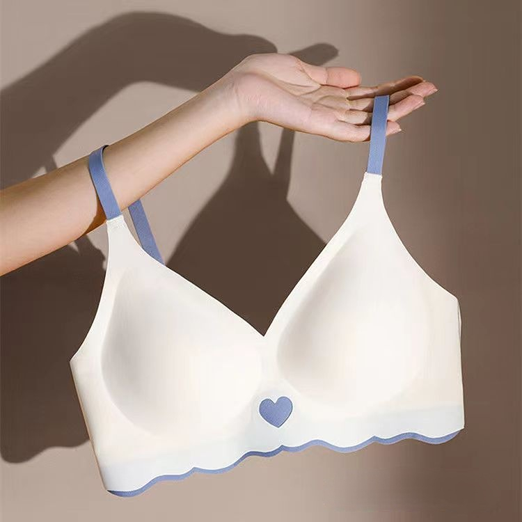 Seamless Invisible Bra For Wom - Bralette Triangle Set บทวิจารณ์และราคา