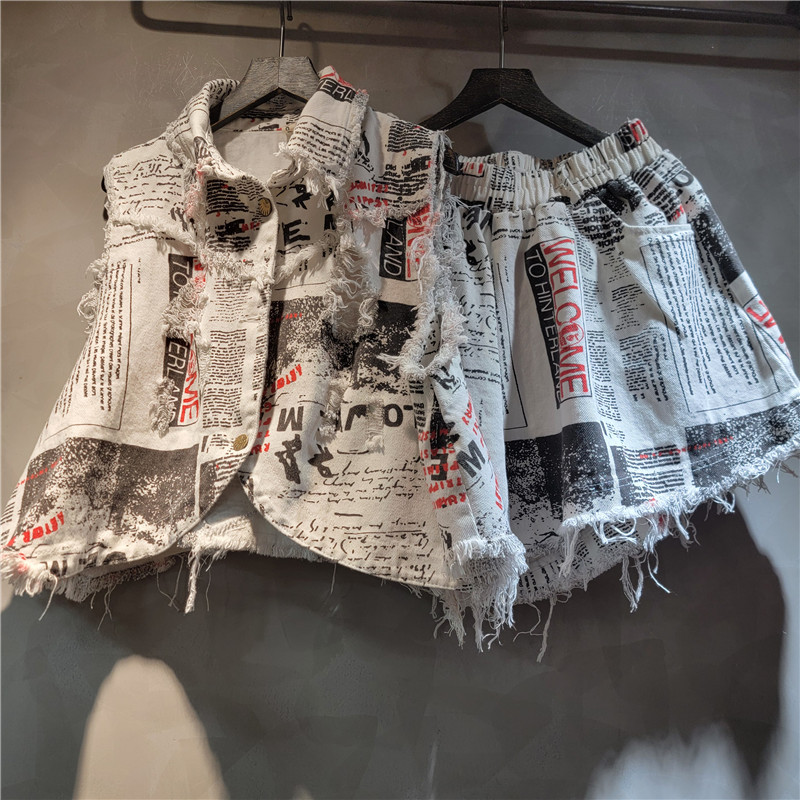 Chic Women Newspapers Letters  - Shorts Denim Frayed บทวิจารณ์และราคา