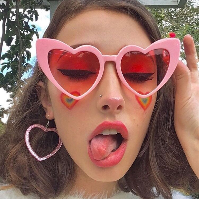 Love Heart Cat Eye Sunglasses  - Sunglasses Cat Eye บทวิจารณ์และราคา
