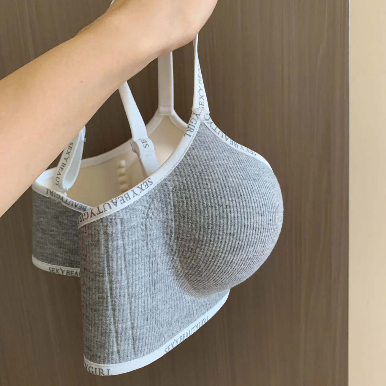 Sexy Seamless Women Sports Bra - Bralette Triangle Set บทวิจารณ์และราคา